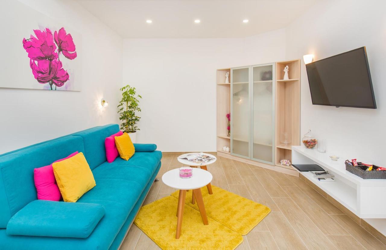 Boutique Flamingo B&B 믈리니 외부 사진