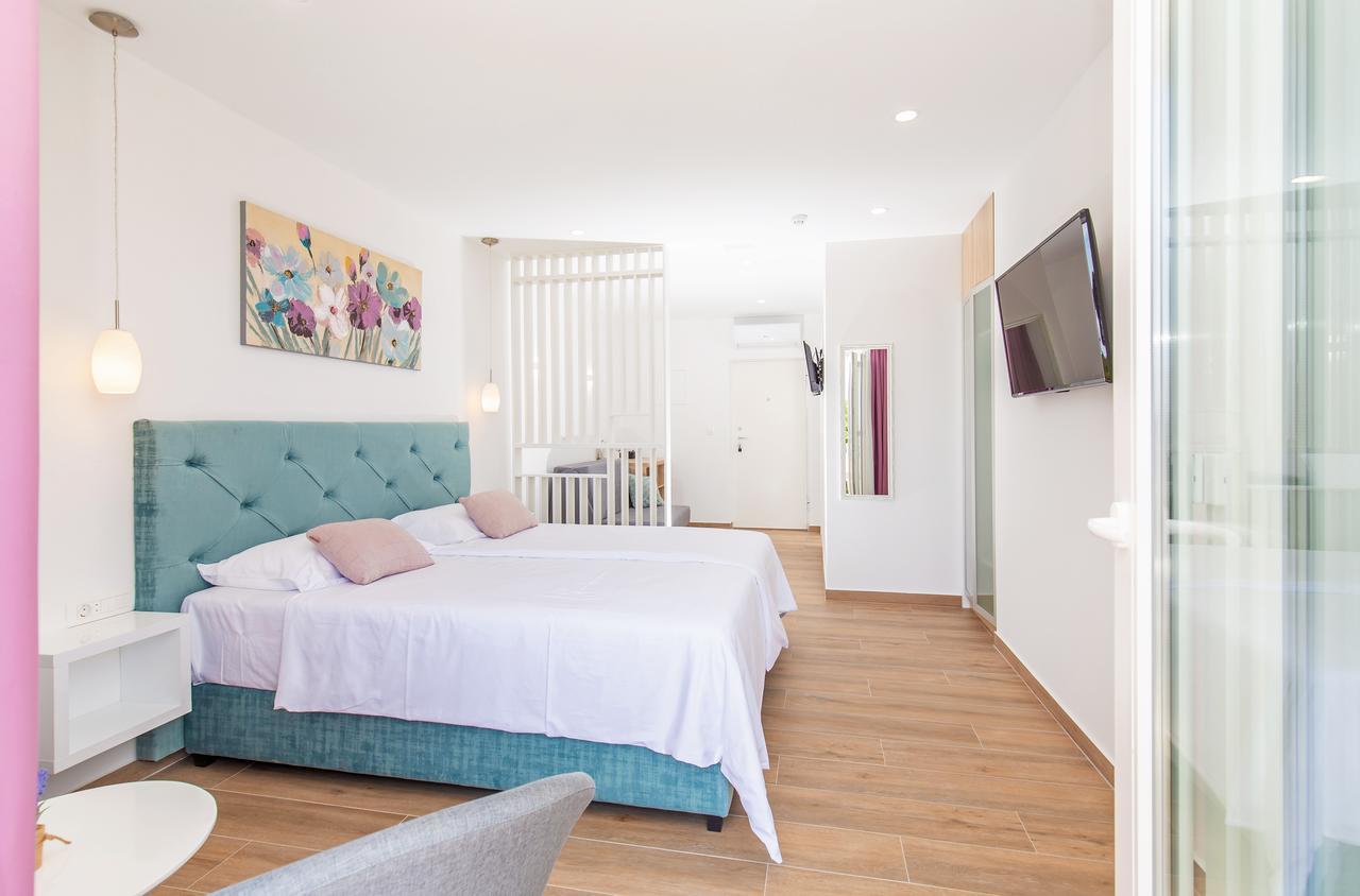 Boutique Flamingo B&B 믈리니 외부 사진