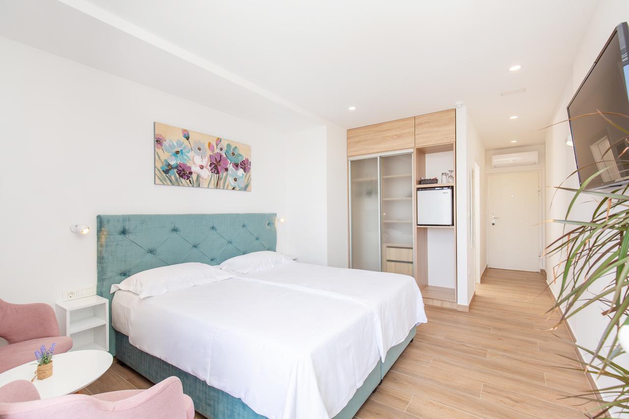 Boutique Flamingo B&B 믈리니 외부 사진